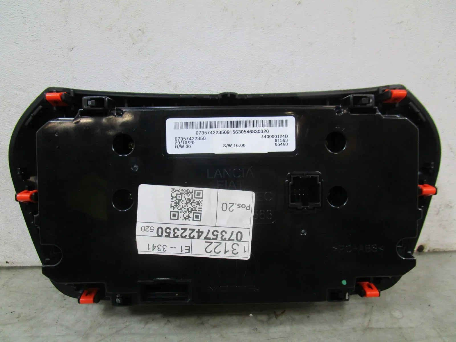 Pre-Owned 21 22 2021-2022 Jeep Renegade Heater & AC Control Panel OEM (Good)
