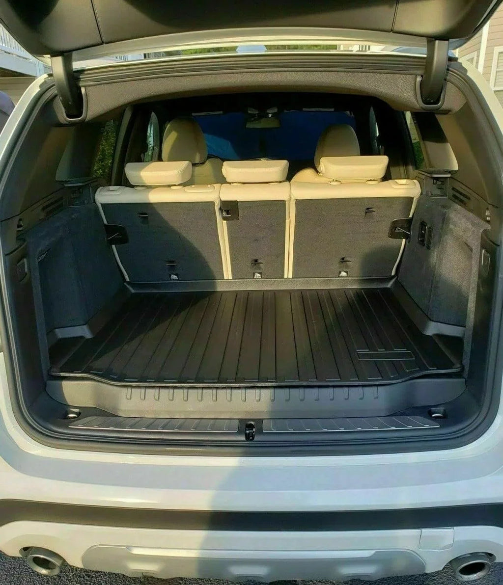 EACCESSORIES EA Cargo Liner – Trunk Mat for BMW X3 2018-2024 – Weather-Resistant Trunk Mats for Cars with Raised Lip – Non-Slip Car Trunk Mat Rubber – Easy to Install – Laser Pre-Cut Design