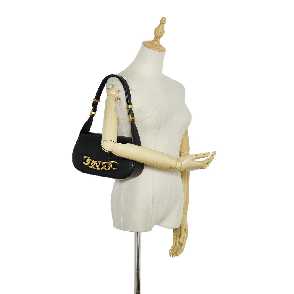 Pre-Owned Authenticated Valentino Vlogo Chain Shoulder Bag Calf Leather Black Unisex (Good)