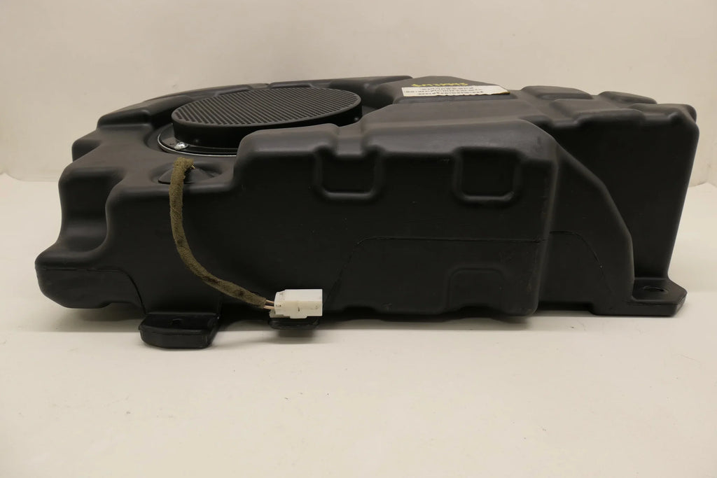 Pre-Owned 2011 Jeep Grand Cherokee Rear Trunk Subwoofer OEM (Good)