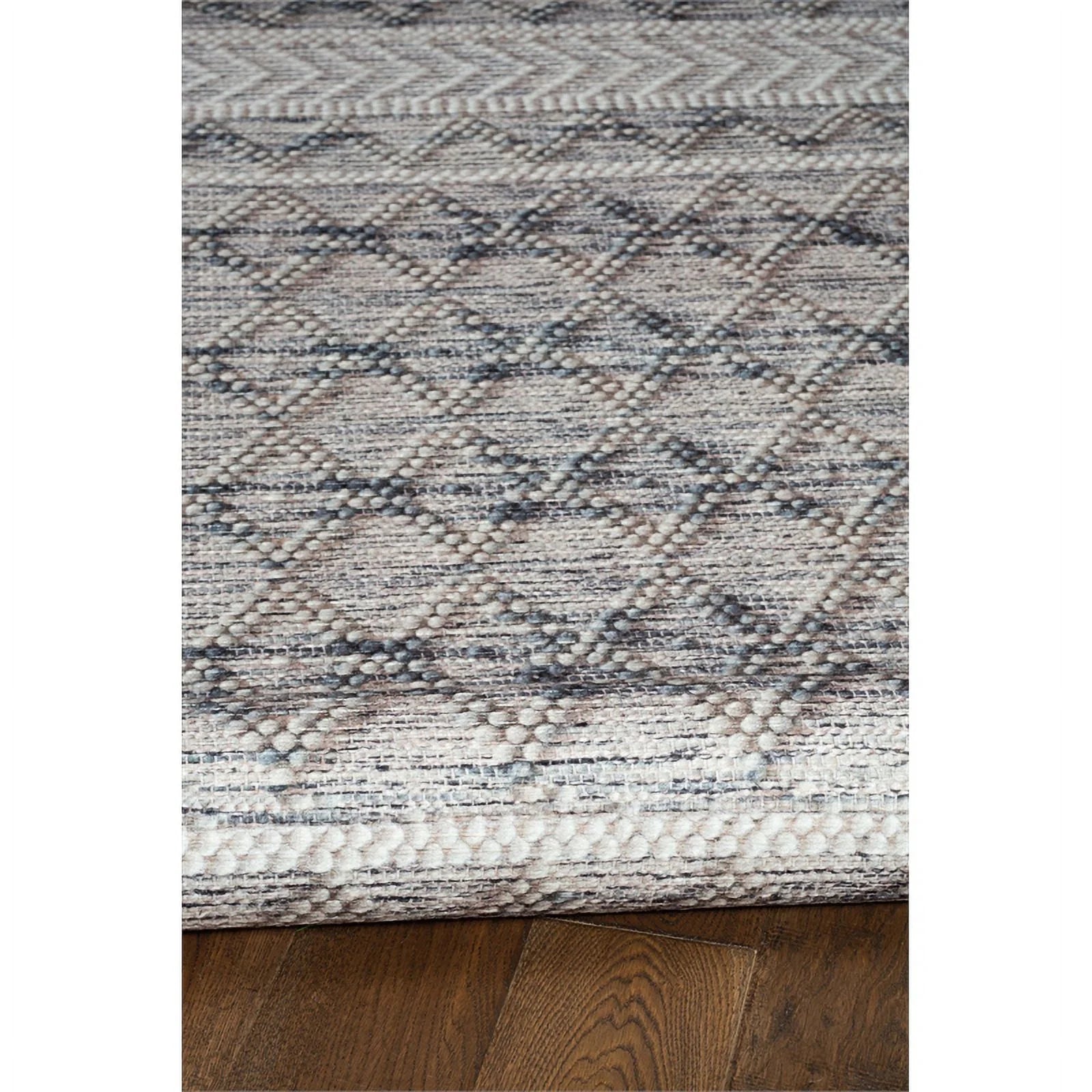 Linon Marion Macomb Polyester 5' x 7' Area Rug in Cream