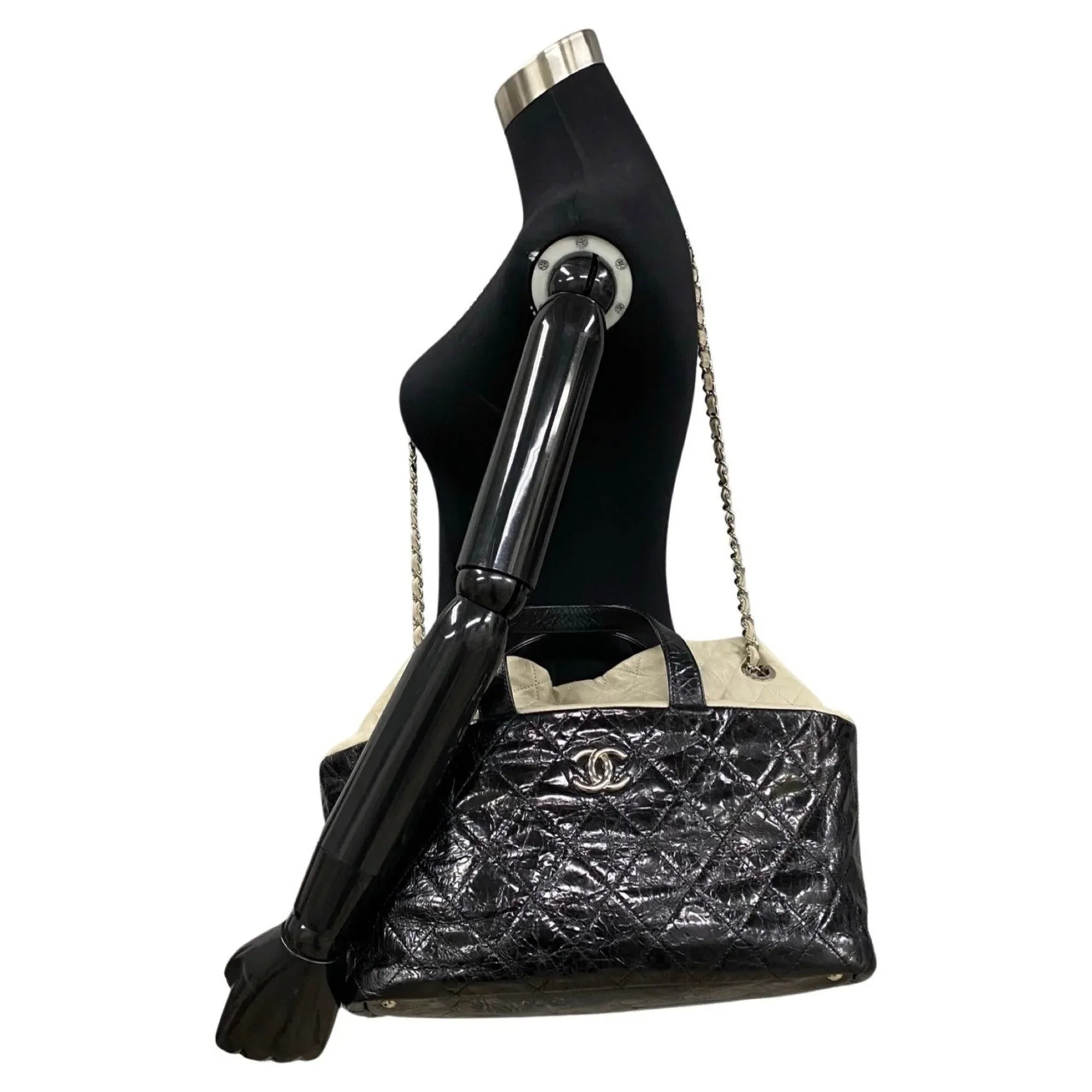 Pre-Owned CHANEL Chanel Matelasse Patent Leather 2way Handbag Chain Shoulder Bag Black 20309 (Good)