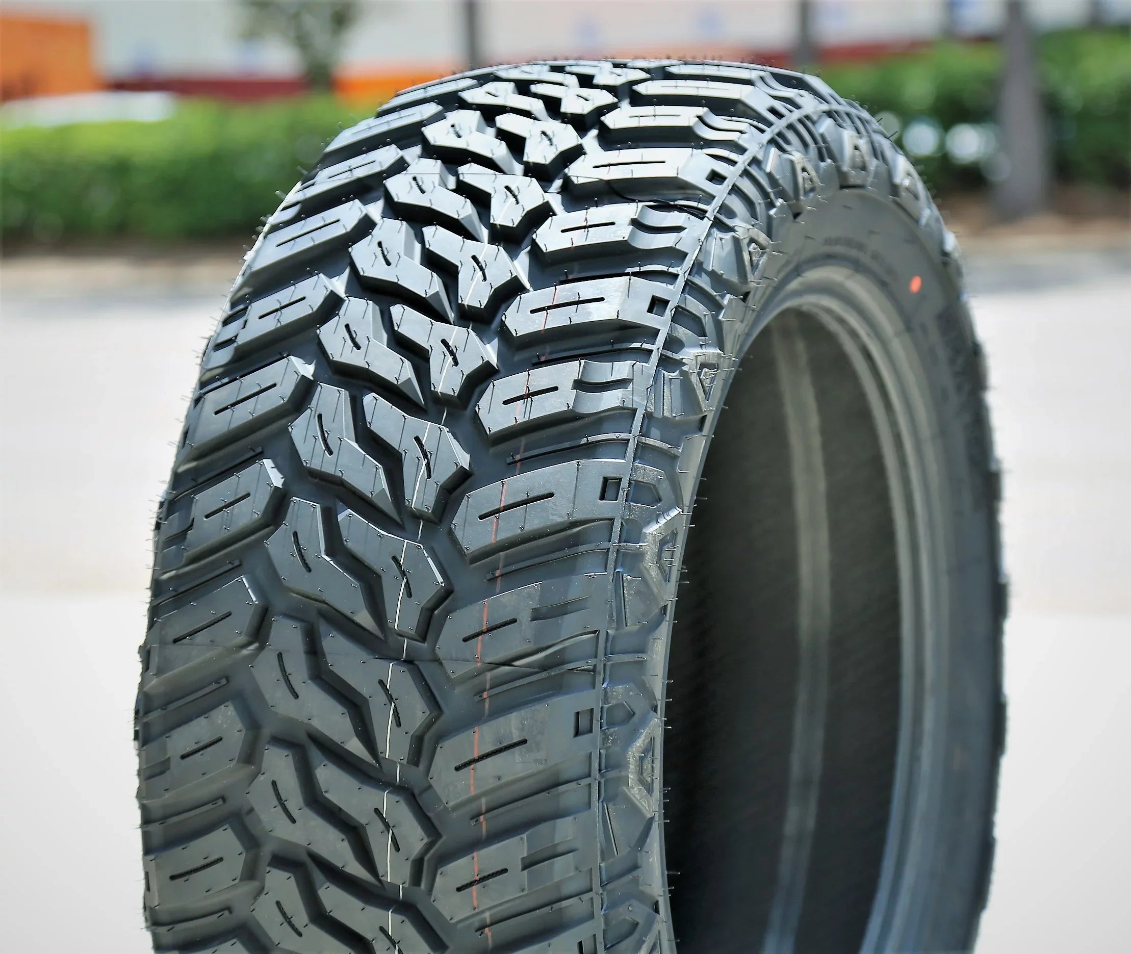 Maxtrek Mud Trac LT 285/75R16 Load D 8 Ply MT M/T Tire