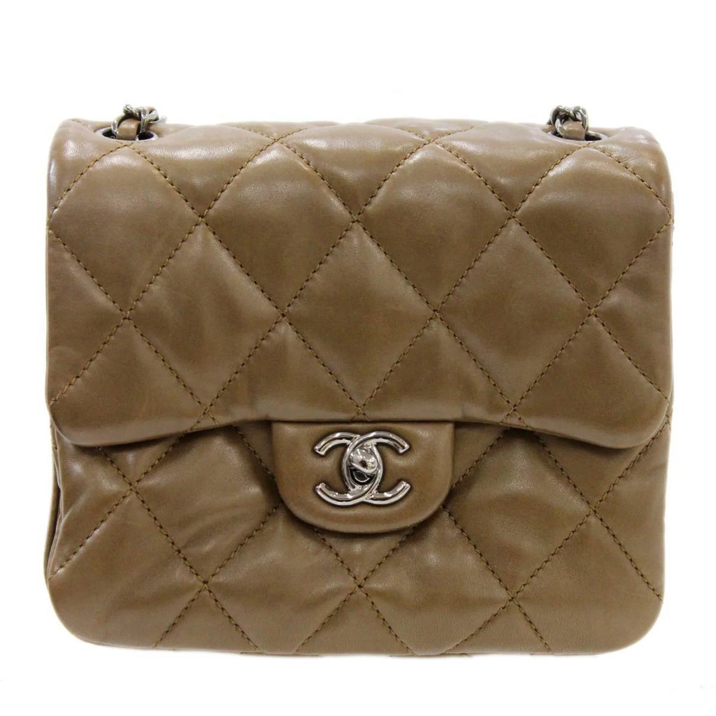 Pre-Owned CHANEL Chanel chain shoulder bag matelasse dark brown 15357745 (Good)