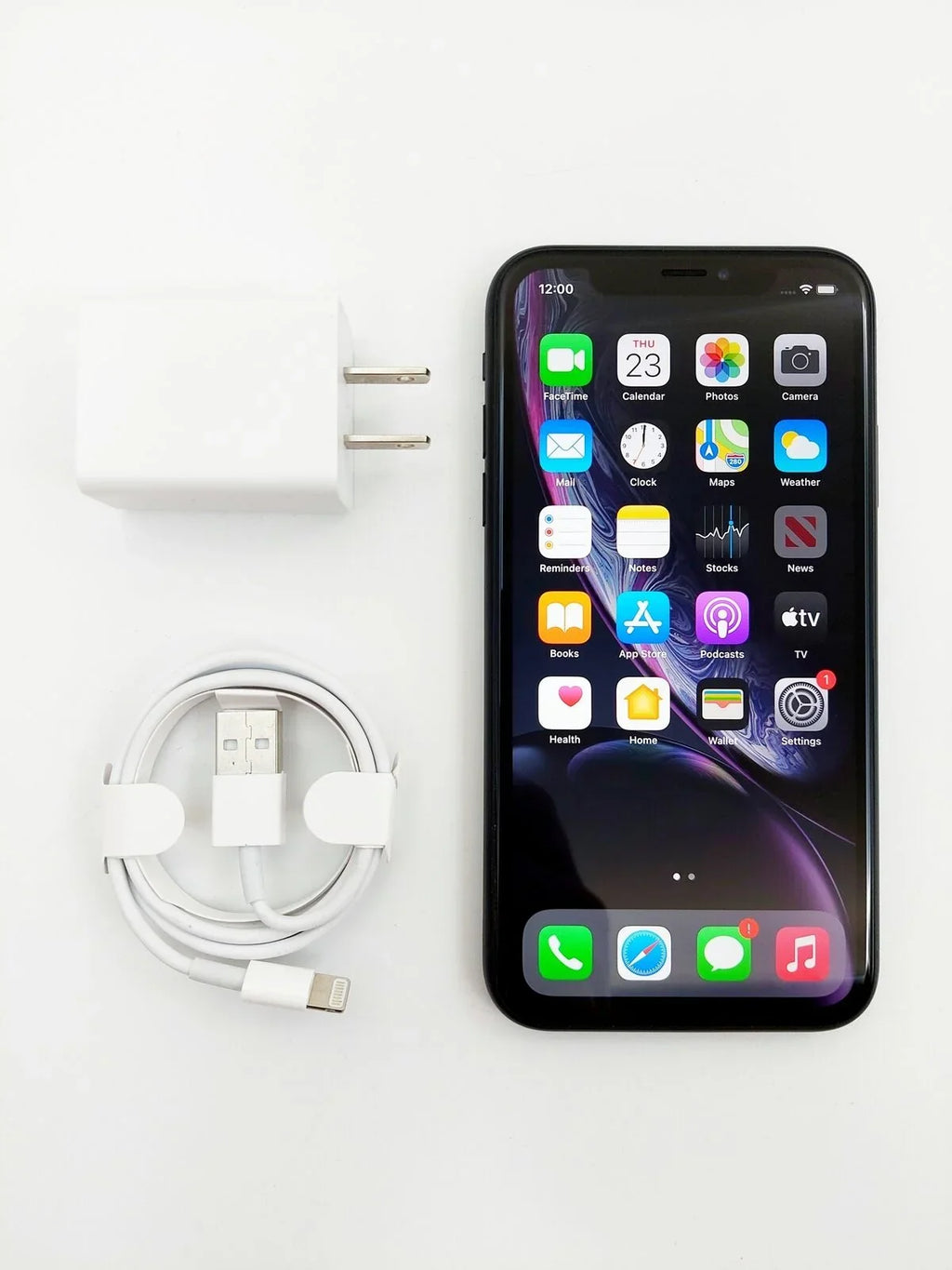 Restored iPhone XR A1984 (Fully Unlocked) 64GB Black (Grade A) w/ Wireless Charger (Refurbished)