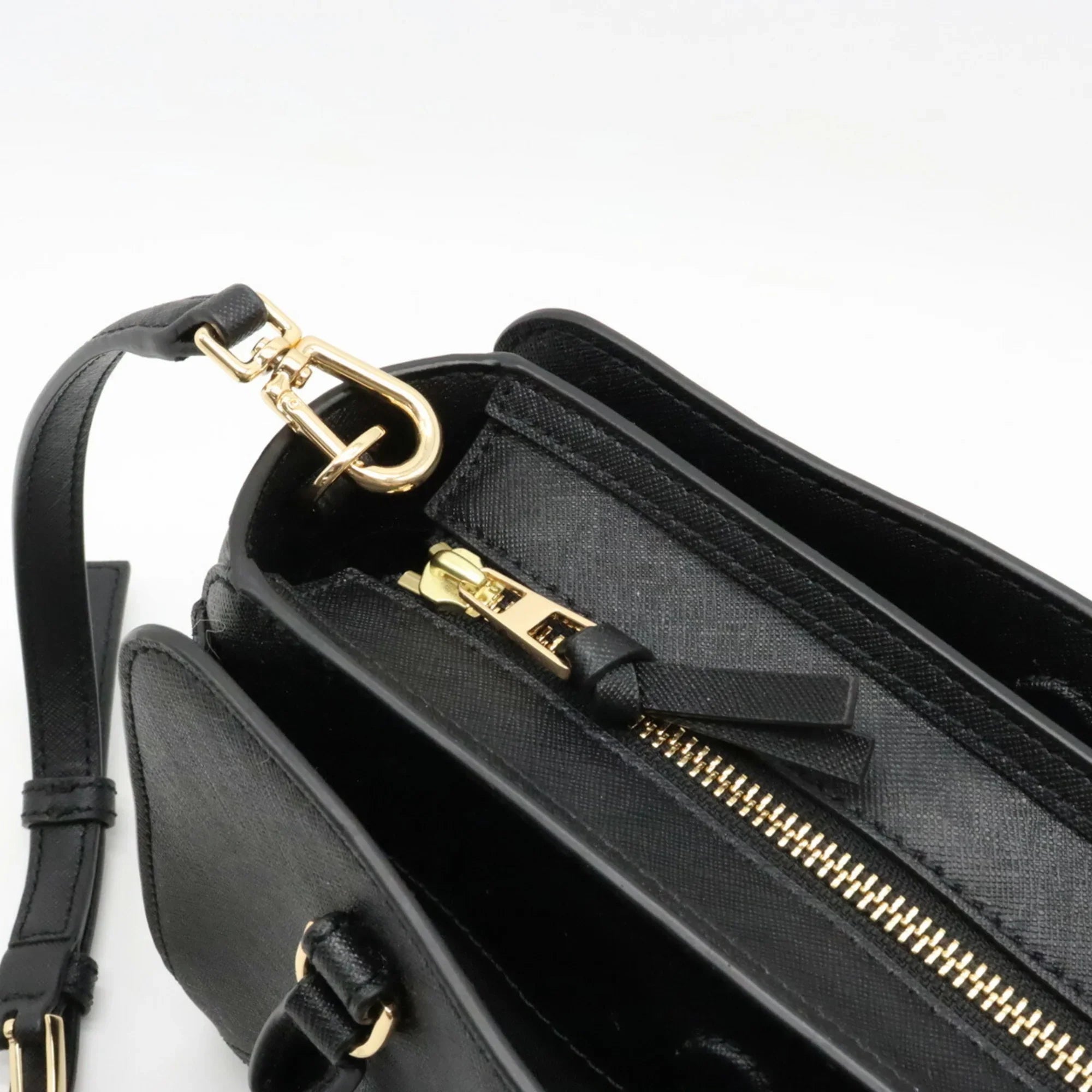 Pre-Owned TORY BURCH Tory Burch Handbag Shoulder Bag Leather Black (Like New)