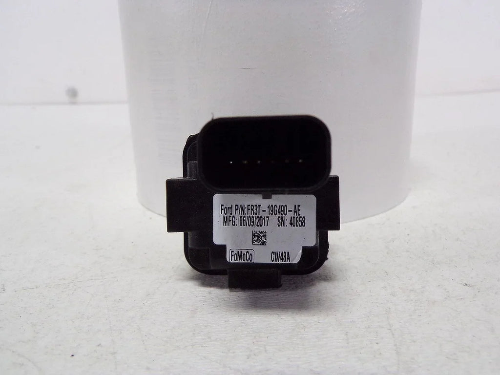 Pre-Owned 15-22 Ford Mustang Rear View Backup Camera OEM LKQ (Good)