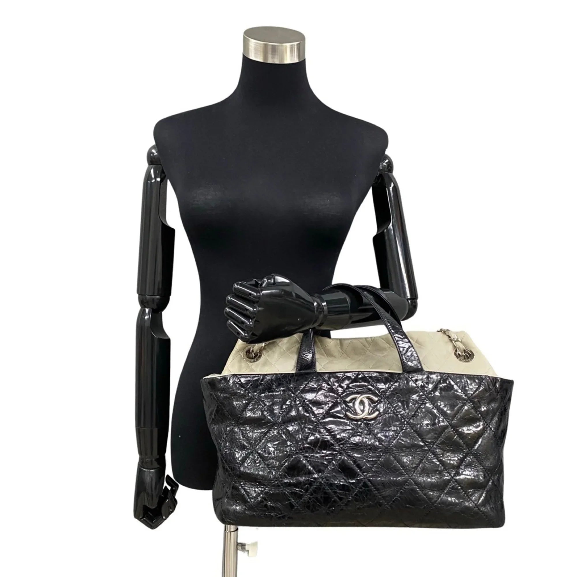 Pre-Owned CHANEL Chanel Matelasse Patent Leather 2way Handbag Chain Shoulder Bag Black 20309 (Good)