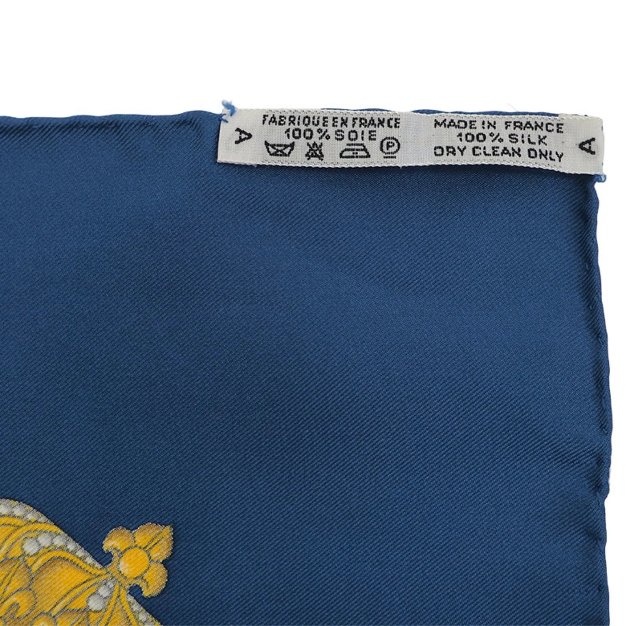 Pre-Owned HERMES Hermes Carre 90 LES TAMBOURS Tambour Taiko Blue x Red Scarf Muffler (Good)