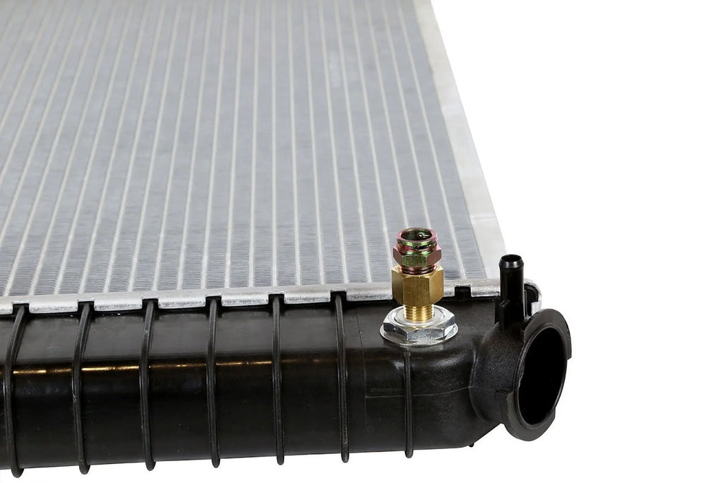 AutoShack Radiator Replacement for 1996-2004 GMC Sonoma 1996-2005 Jimmy 1996-2003 2004 Chevrolet S10 1996-2005 Blazer 1996-2001 Oldsmobile Bravada 1997-2000 Isuzu Hombre 4.3L V6 4WD AWD FWD RWD RK701