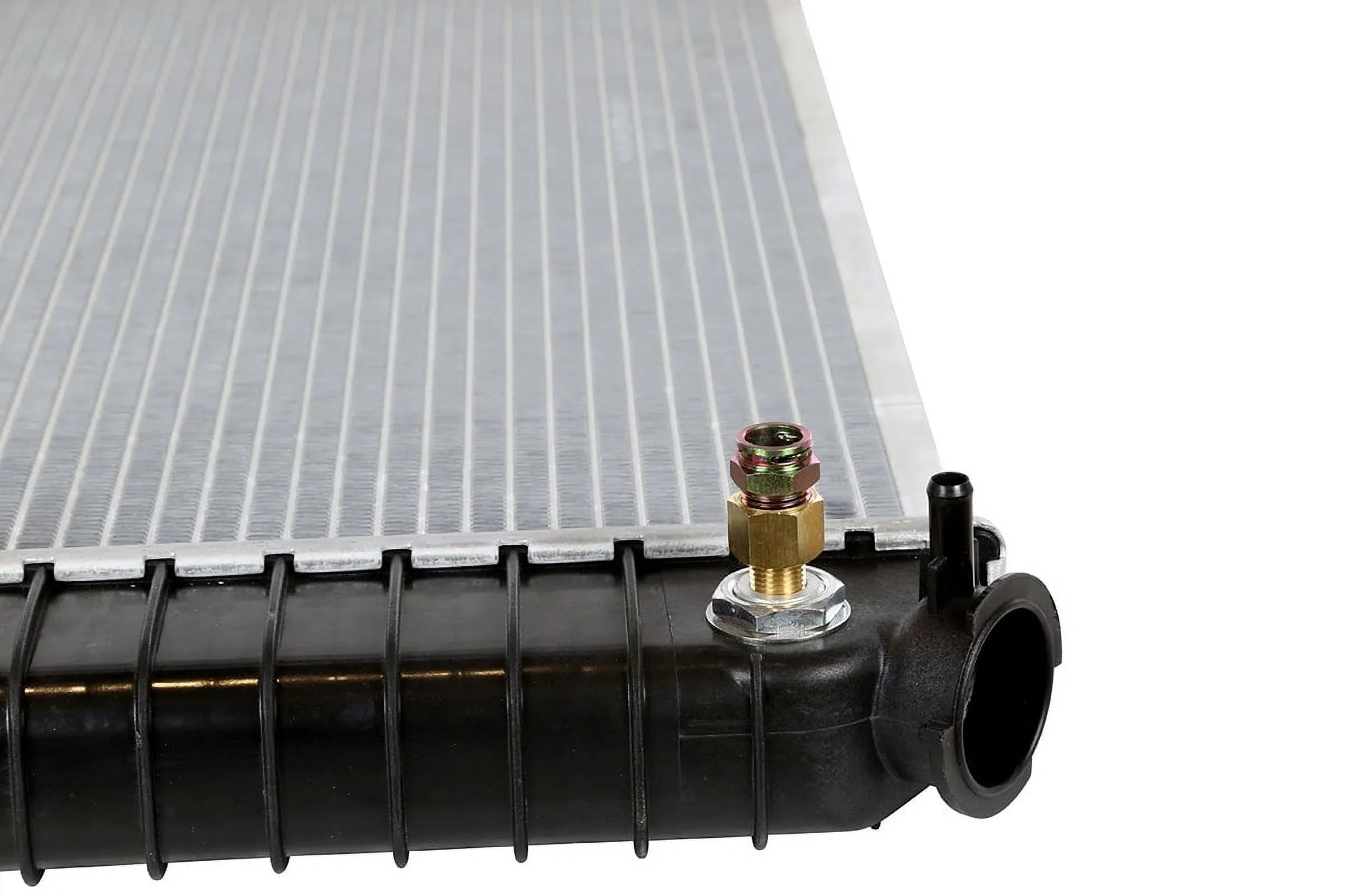 AutoShack Radiator Replacement for 1996-2004 GMC Sonoma 1996-2005 Jimmy 1996-2003 2004 Chevrolet S10 1996-2005 Blazer 1996-2001 Oldsmobile Bravada 1997-2000 Isuzu Hombre 4.3L V6 4WD AWD FWD RWD RK701