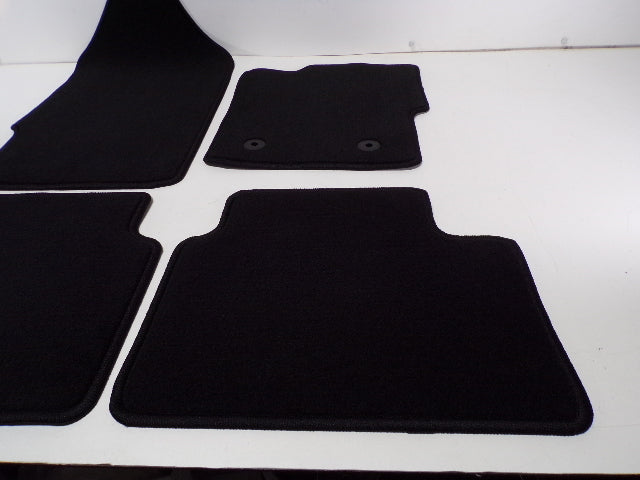 Pre-Owned 22 Ford Ranger Set of 4 *NEW* Black Cloth Floor Mats OEM LKQ (Good)