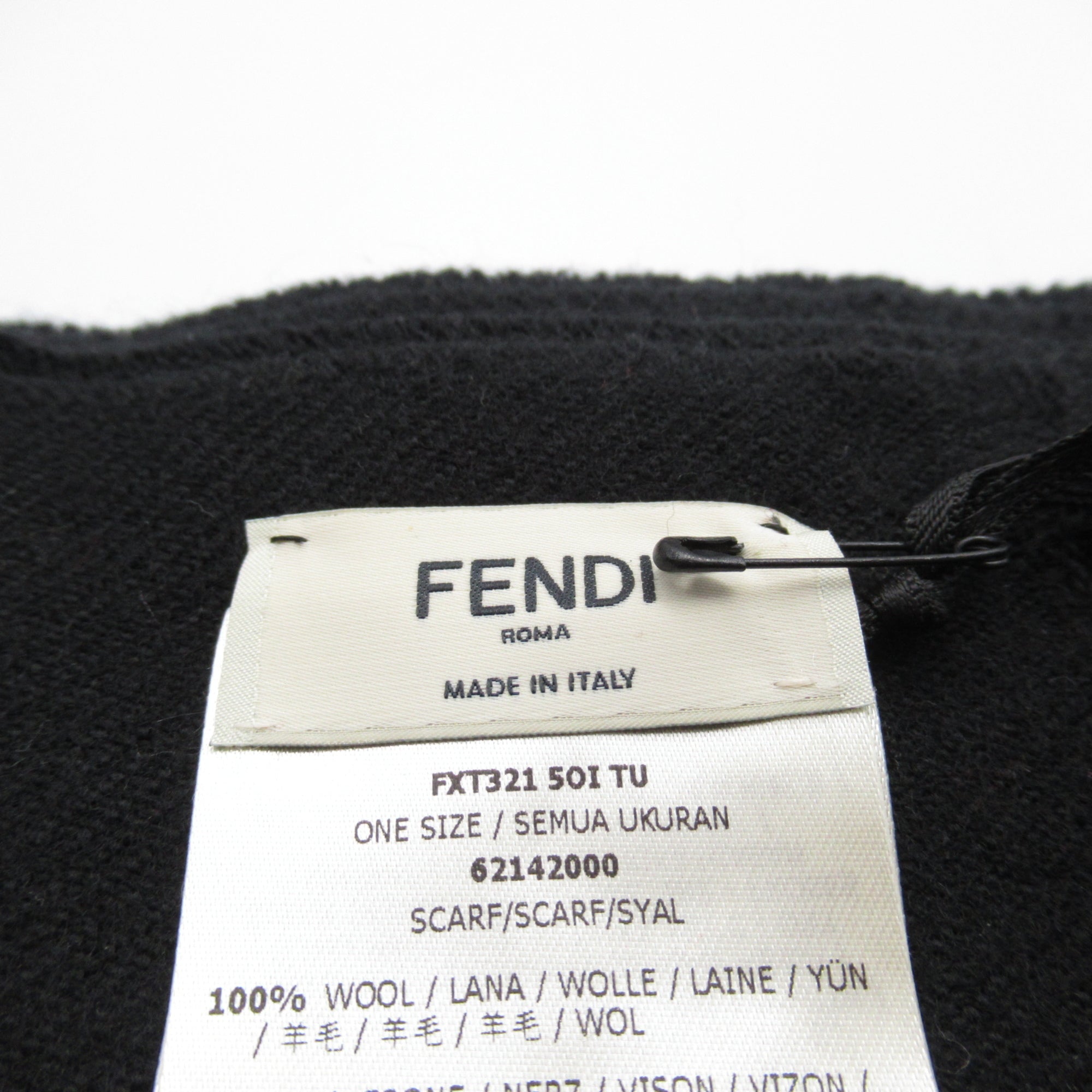 Pre-Owned FENDI Scarf Black FXT32150IF0QA1 (Like New)
