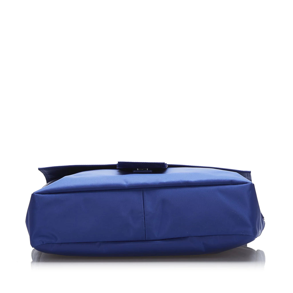 Pre-Owned Authenticated Fendi FF Lock Crossbody Nylon Fabric Blue Crossbody Bag Unisex (Good)