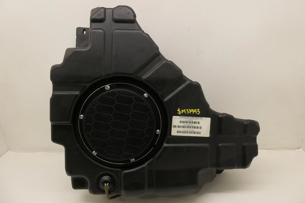 Pre-Owned 2011 Jeep Grand Cherokee Rear Trunk Subwoofer OEM (Good)