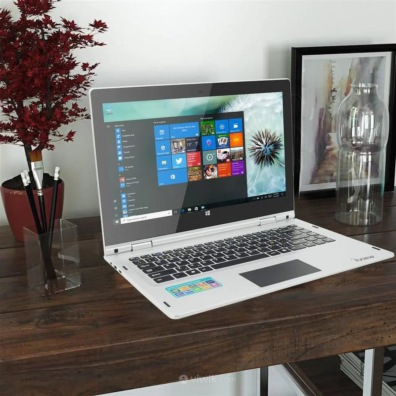 IVIEW Megatron 4G LTE-14.1” 360° Touch Display 4GB/64GB Windows 10 Pro, 1920 x 1080 IPS High Resolution and USB Mouse